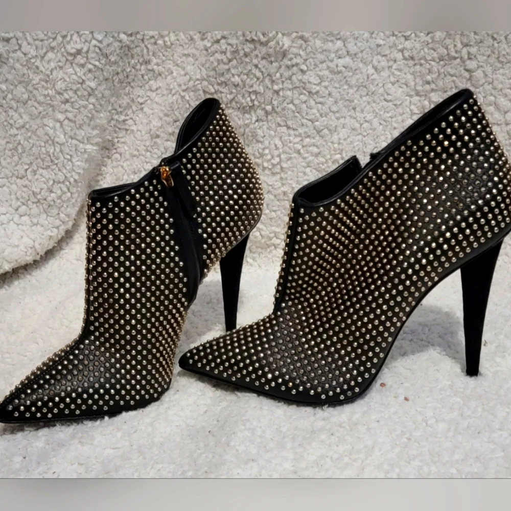 Giuseppe Zanotti  Gorgeous Black and Gold Studded Ankle boot heels 7 1/2 NWOT.